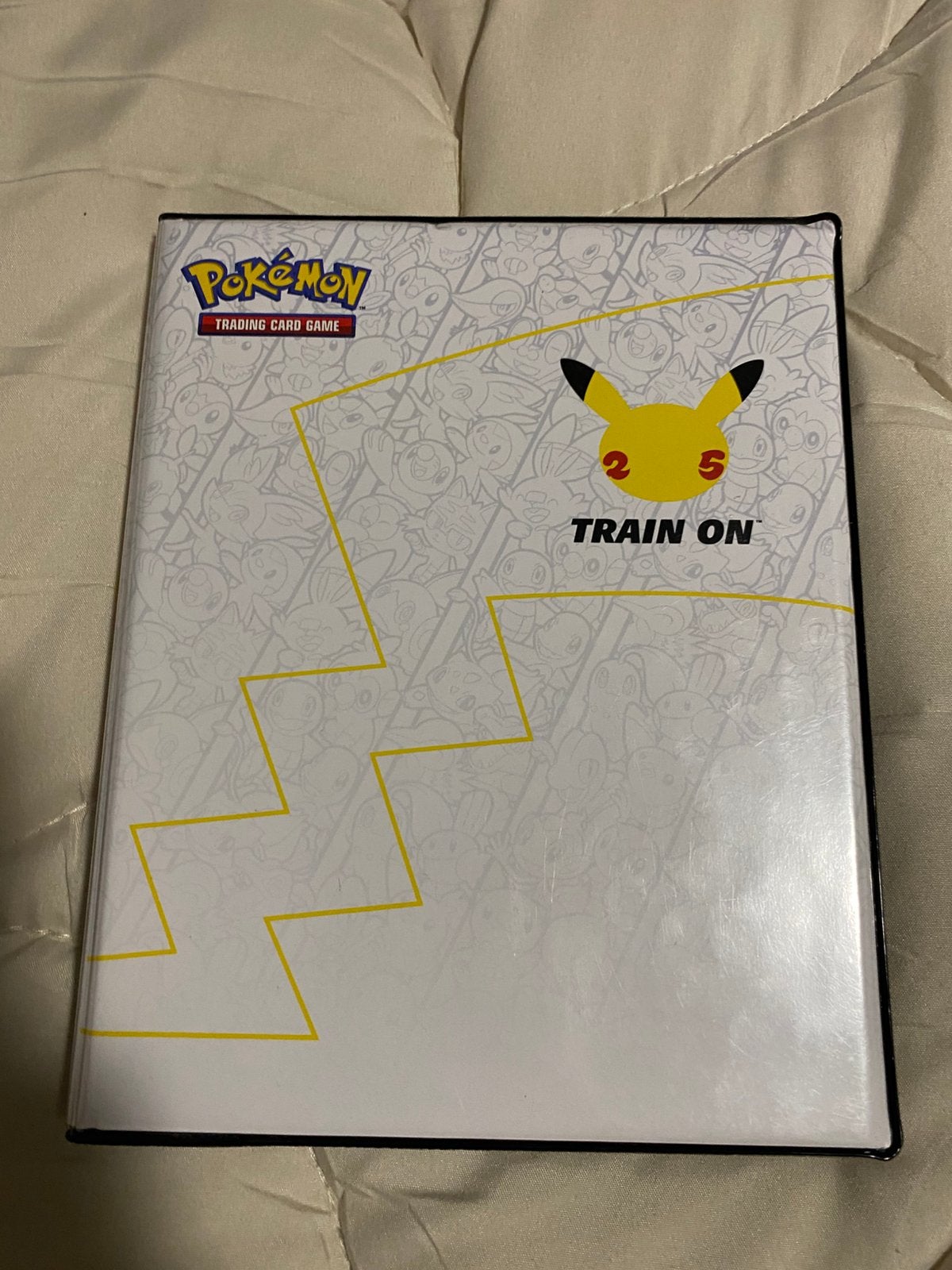 Pokemon celebration jumbo card set, Hobby en Vrije tijd, Verzamelkaartspellen | Pokémon, Ophalen of Verzenden, Zo goed als nieuw