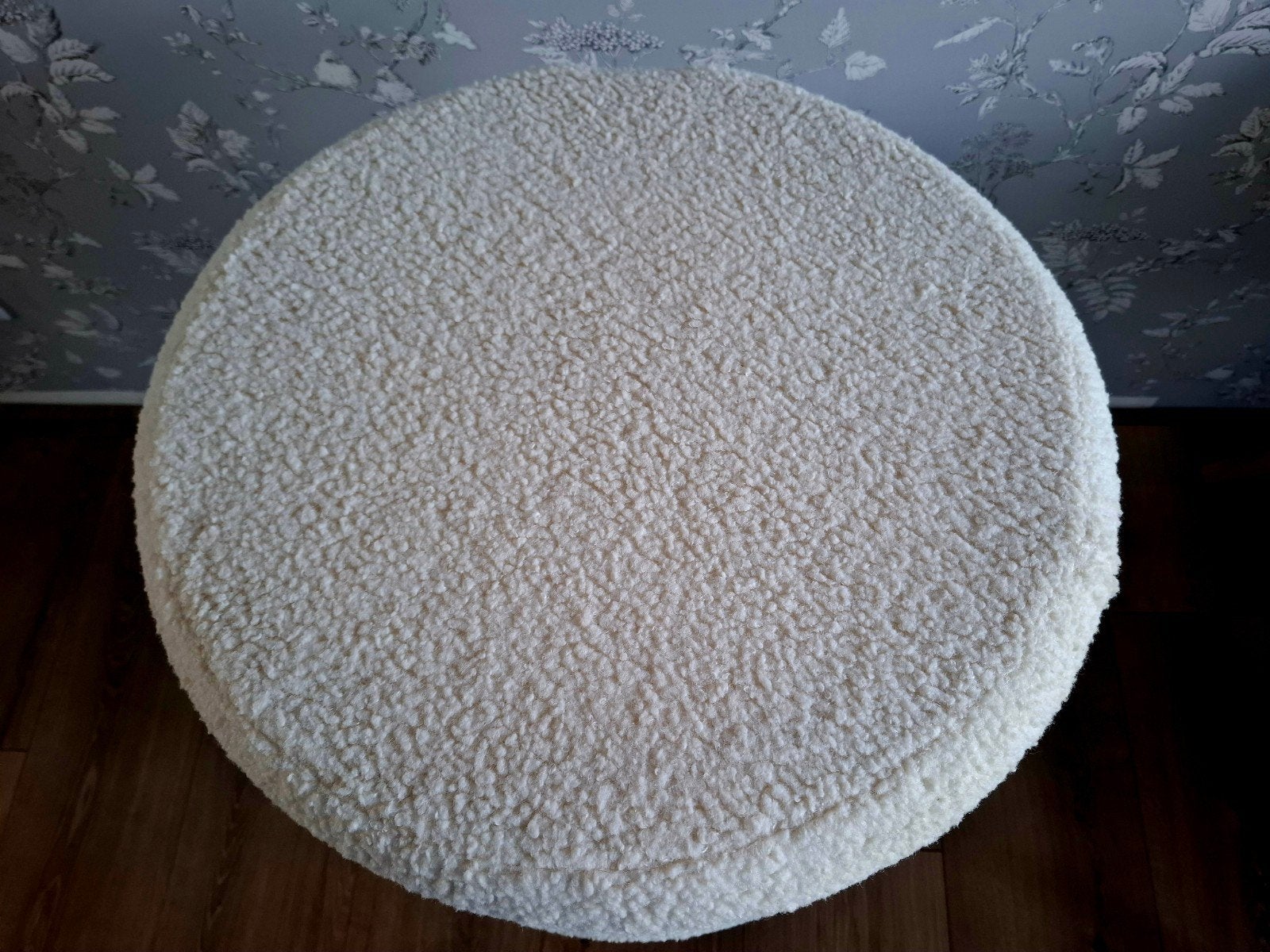 Nieuwe ronde brede poef teddy bouclé - ophalen 8162, Huis en Inrichting, Ophalen, Modern, japandi, teddy, Rond, Nieuw