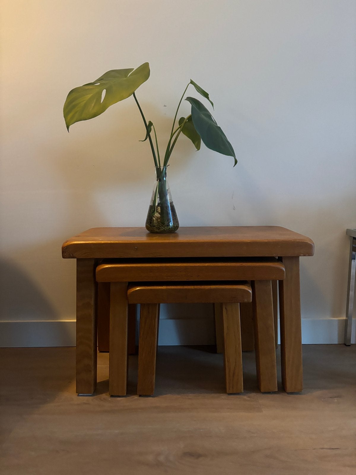 Set van 3 brutalistische bijzettafeltjes, Ophalen, Zo goed als nieuw, 25 tot 50 cm, Rechthoekig