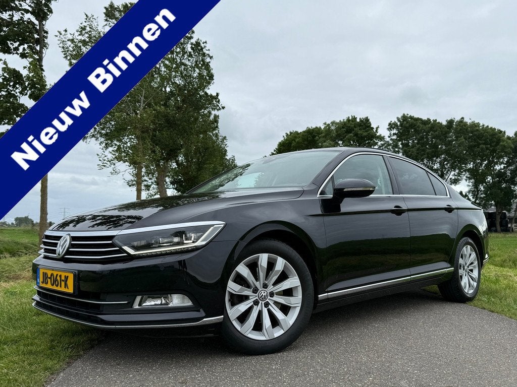 Volkswagen Passat 1.8 TSI Highline Automaat | Panoramadak |, Euro 6, 4 cilinders, Zwart, Origineel Nederlands