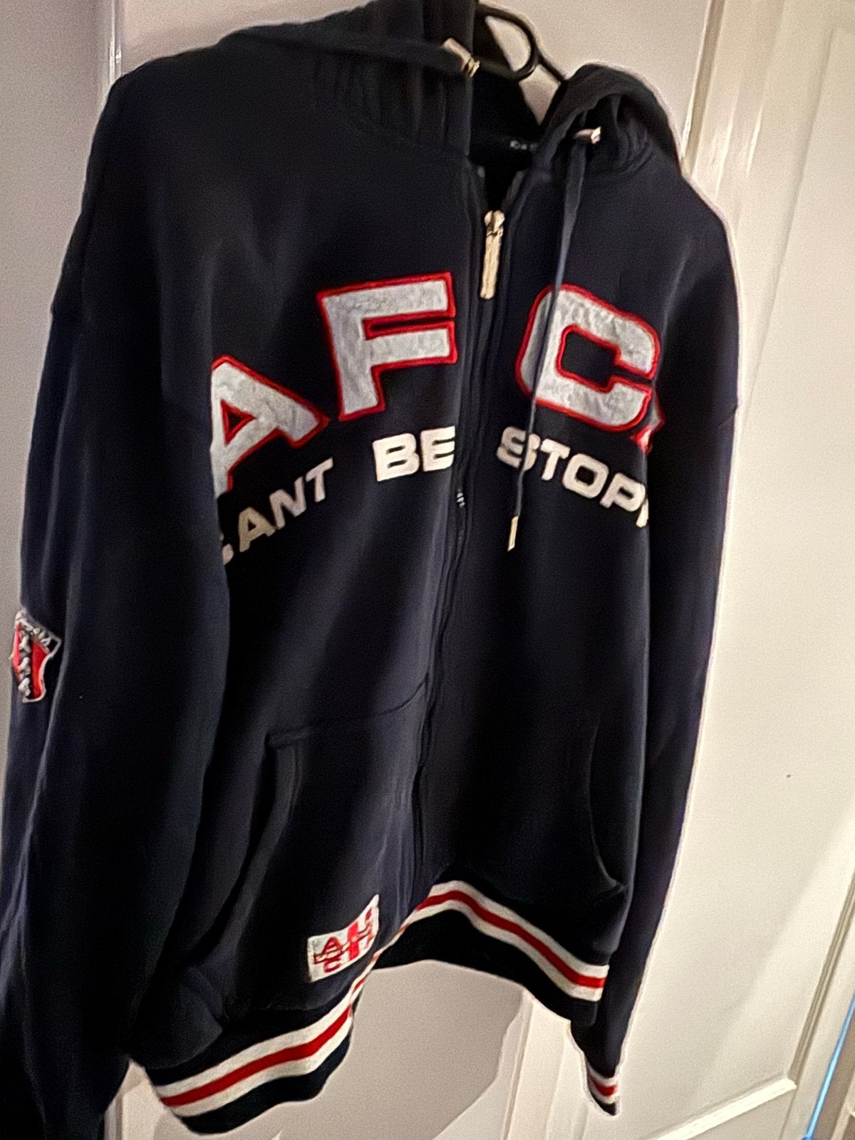 AFCA Hoodie - Donkerblauw met Witte en Rode Details, Ophalen of Verzenden, Gedragen