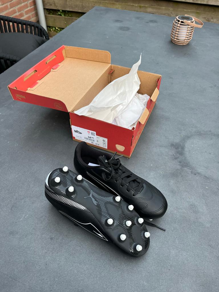 Puma voetbalschoenen maat 35, Maat XS of kleiner, Schoenen, Nieuw, Ophalen of Verzenden
