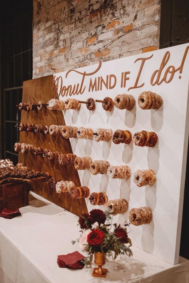 Donut wall evenement, Ophalen, Zo goed als nieuw, Versiering, Geboorte of Huwelijk