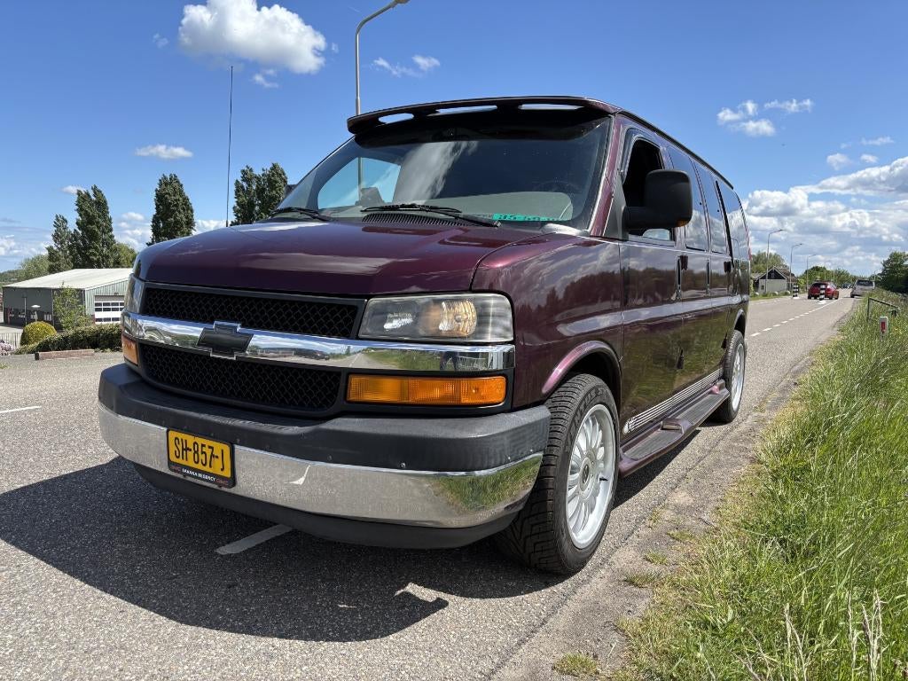 Chevrolet Express GMC Savana buscamper LPG-G3, Auto's, Chevrolet, Bedrijf, Chevy Van, LPG, Automaat, Rood, Grijs, Achterwielaandrijving