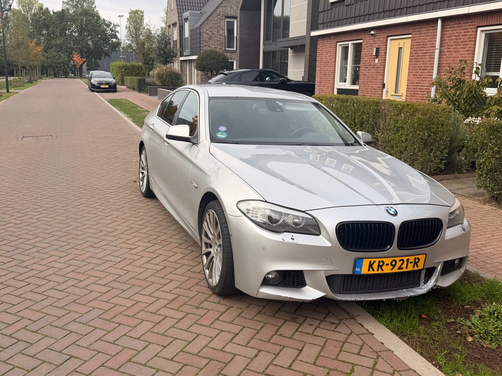 BMW 5-Serie 520i 184pk Aut. 2011 Grijs MOTOR LOOPT NIET!, Auto's, Achterwielaandrijving, 4 cilinders, 2000 kg, Particulier