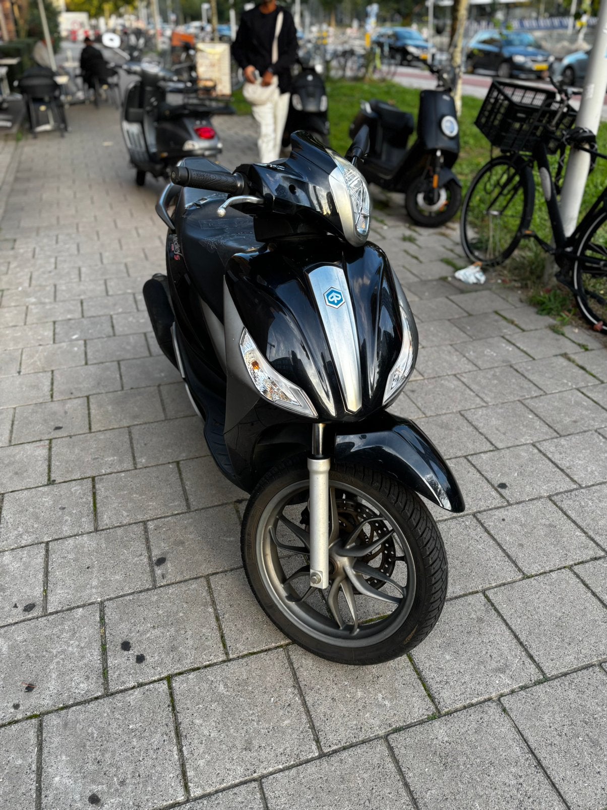 Piaggio medley 125 A1 2017, Fietsen en Brommers, Ophalen, Gebruikt, Overige modellen, Benzine