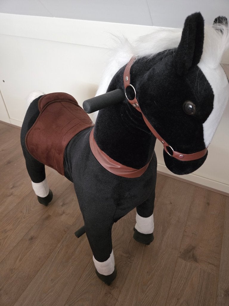 Kijana rijdend paard, Ophalen, Zo goed als nieuw