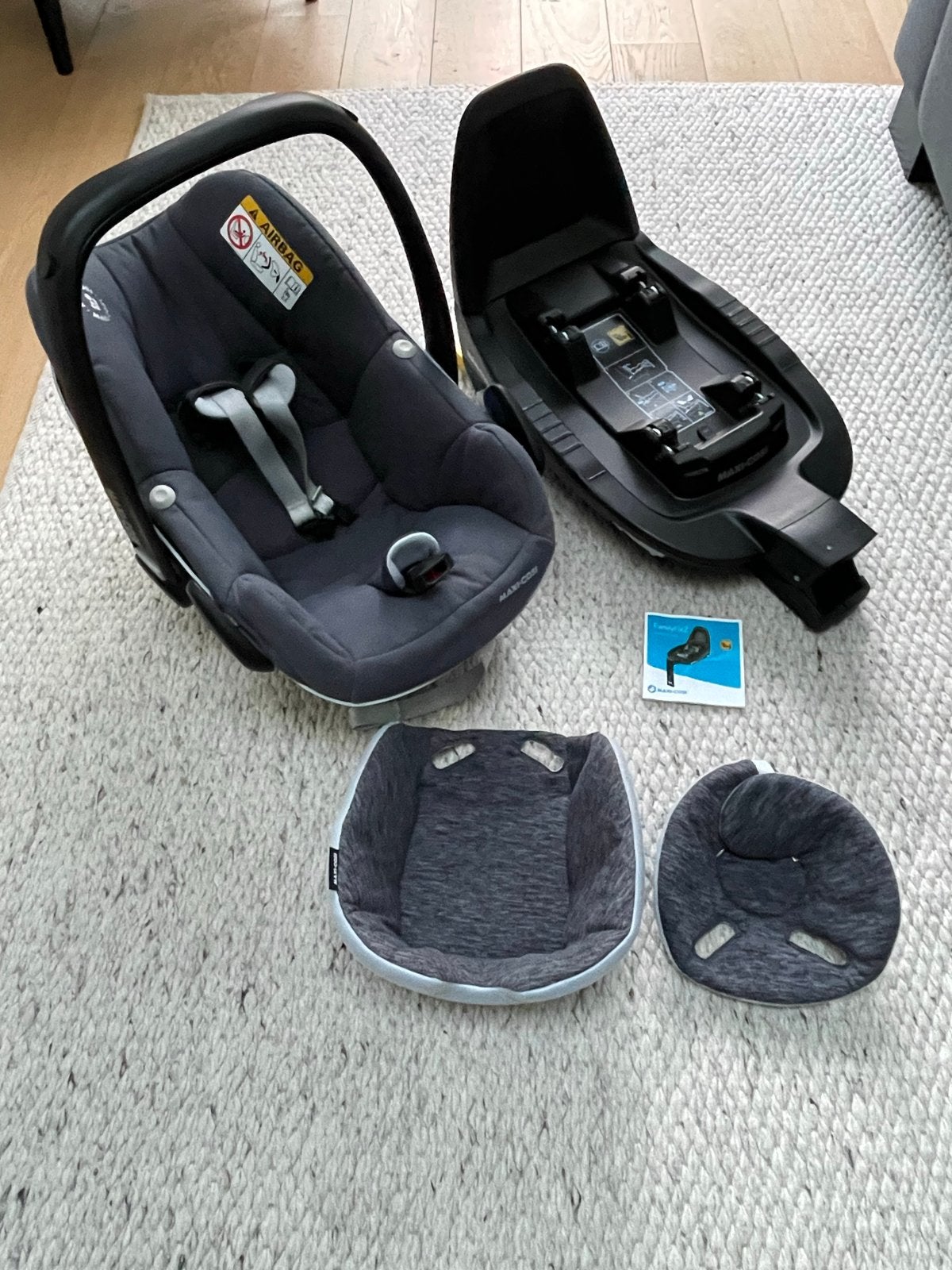 Maxi-Cosi Pebble Pro i-Size met FamilyFix2 base +accessoires, Kinderen en Baby's, Autostoeltjes, Ophalen, Autogordel of Isofix