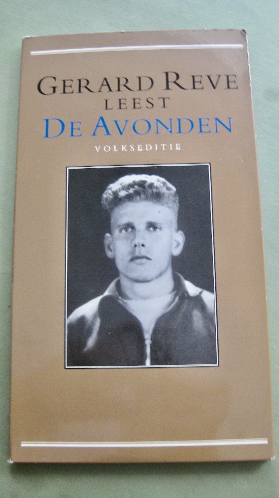 Luisterboek Gerard Reve leest “De avonden”, Ophalen of Verzenden, Zo goed als nieuw, Nederland