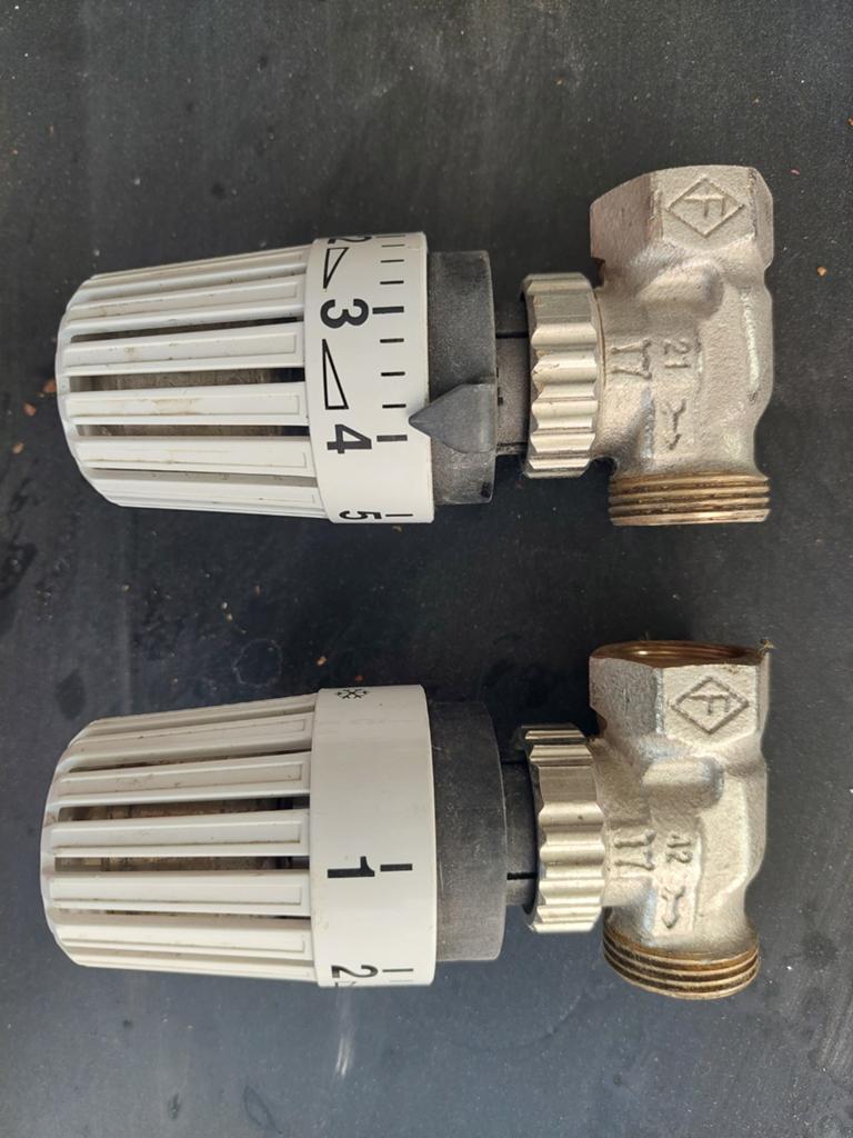 Thermostaatkranen radiator, Ophalen, Minder dan 60 cm, Radiator, Minder dan 30 cm
