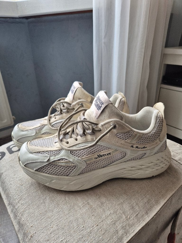 Mercer Amsterdam sneakers, Beige, Ophalen of Verzenden, Gedragen, Sneakers of Gympen