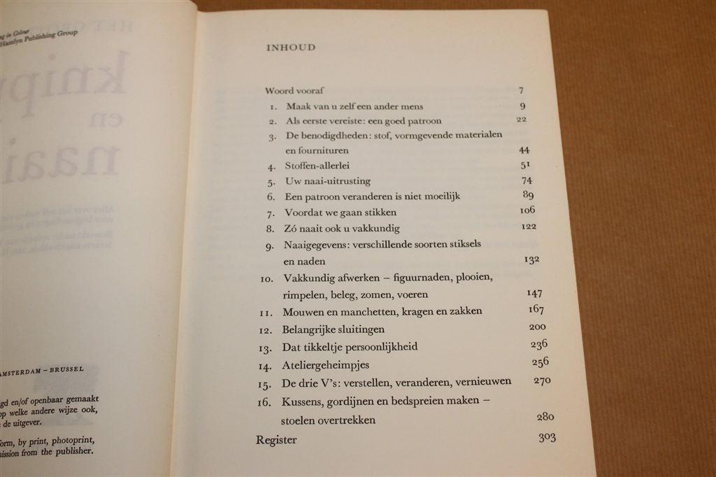 Het Grote Boek Voor Knippen En Naaien — Vintage 1968, Boeken, Ophalen of Verzenden, Gelezen, Overige onderwerpen