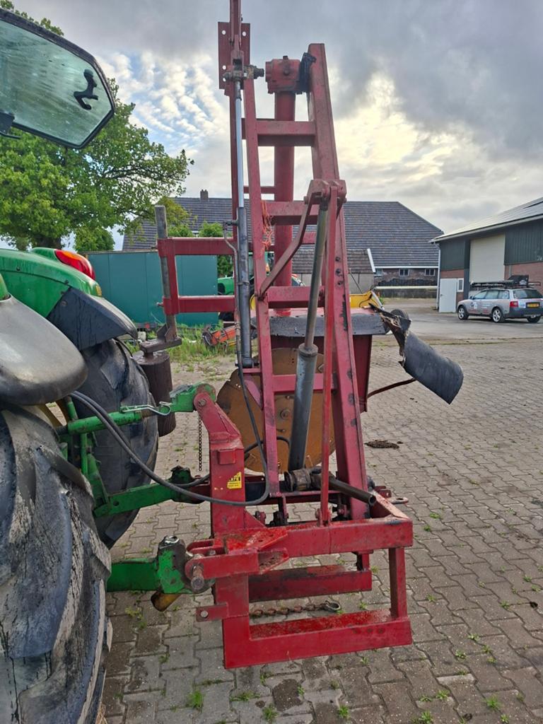 Gebruikte walkantsnijder voor tractor. Merk Bos, Ophalen