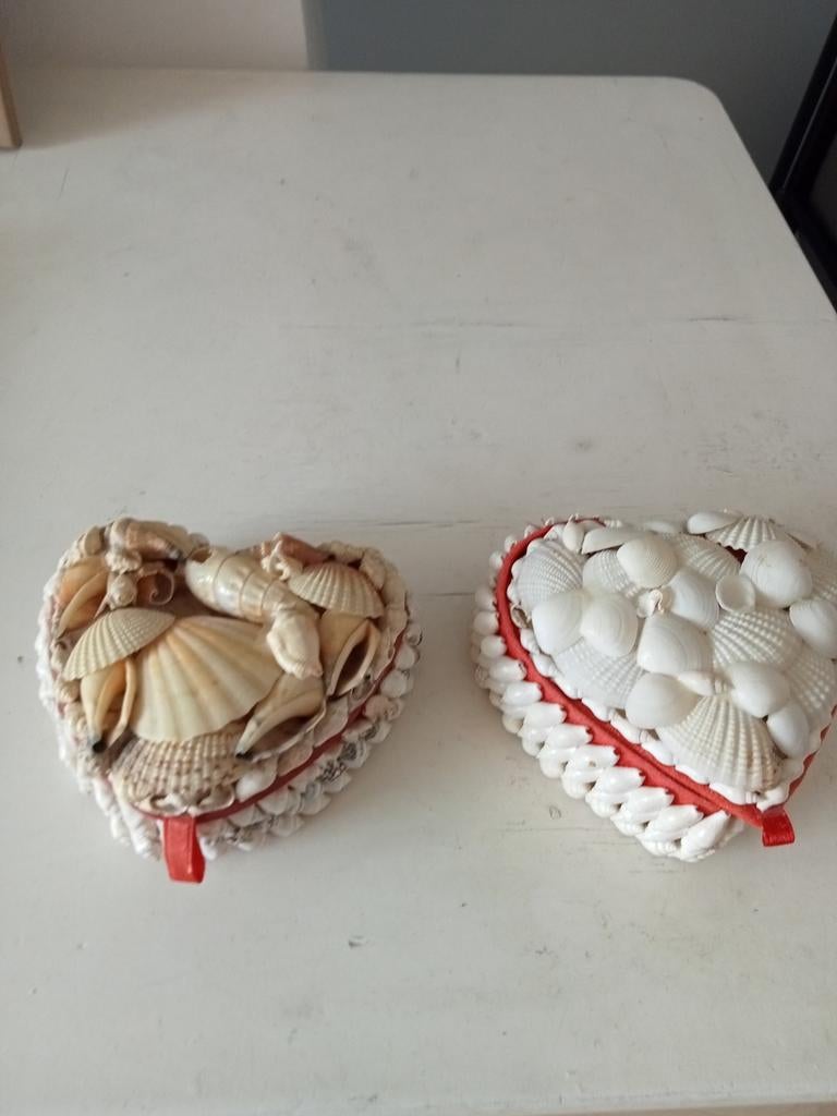 Hartvormige schelpen doosjes - set van 2, Meerkleurig, Overige stijlen, Ophalen of Verzenden, Zo goed als nieuw