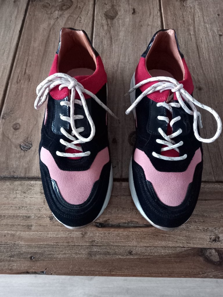 Sneakers van Manfield maat 40, Kleding | Dames, Schoenen, Ophalen of Verzenden, Zo goed als nieuw, Zwart, Sneakers of Gympen