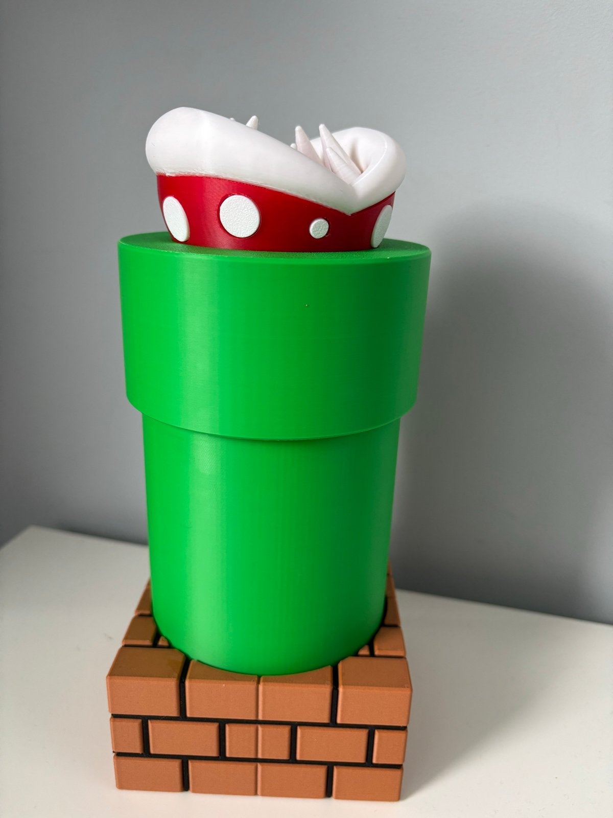 Super Mario Piranha Plant Spaarpot - 24 cm hoog, Ophalen of Verzenden, Gebruikt, Kunststof, Strip- of Tekenfilmfiguur
