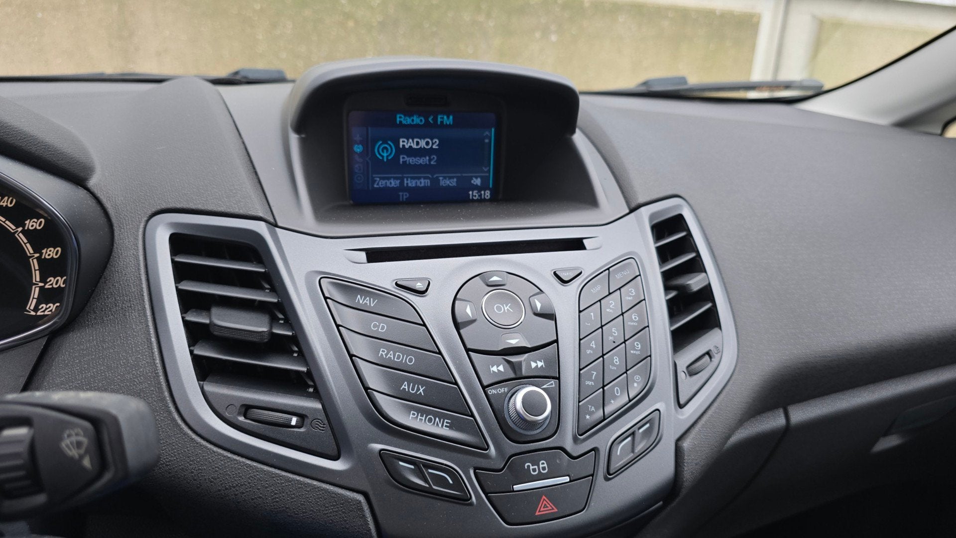 Foto 23 van Ford Fiesta 1.0 Style