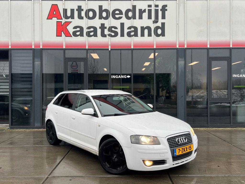 Audi A3 Sportback 1.4 TFSI Ambition Business Edition - ALLEE, Auto's, Audi, Gebruikt, 4 cilinders, Wit, 690 kg