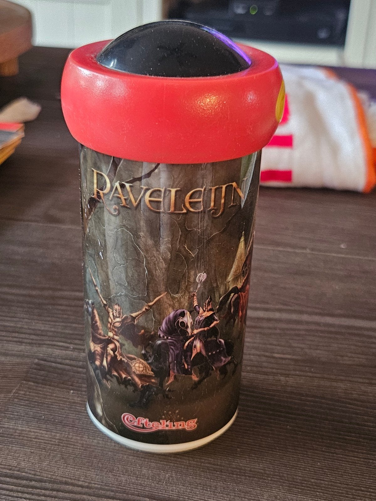 Efteling Raveleijn beker met deksel, Ophalen of Verzenden, Gebruikt, Gebruiksvoorwerp
