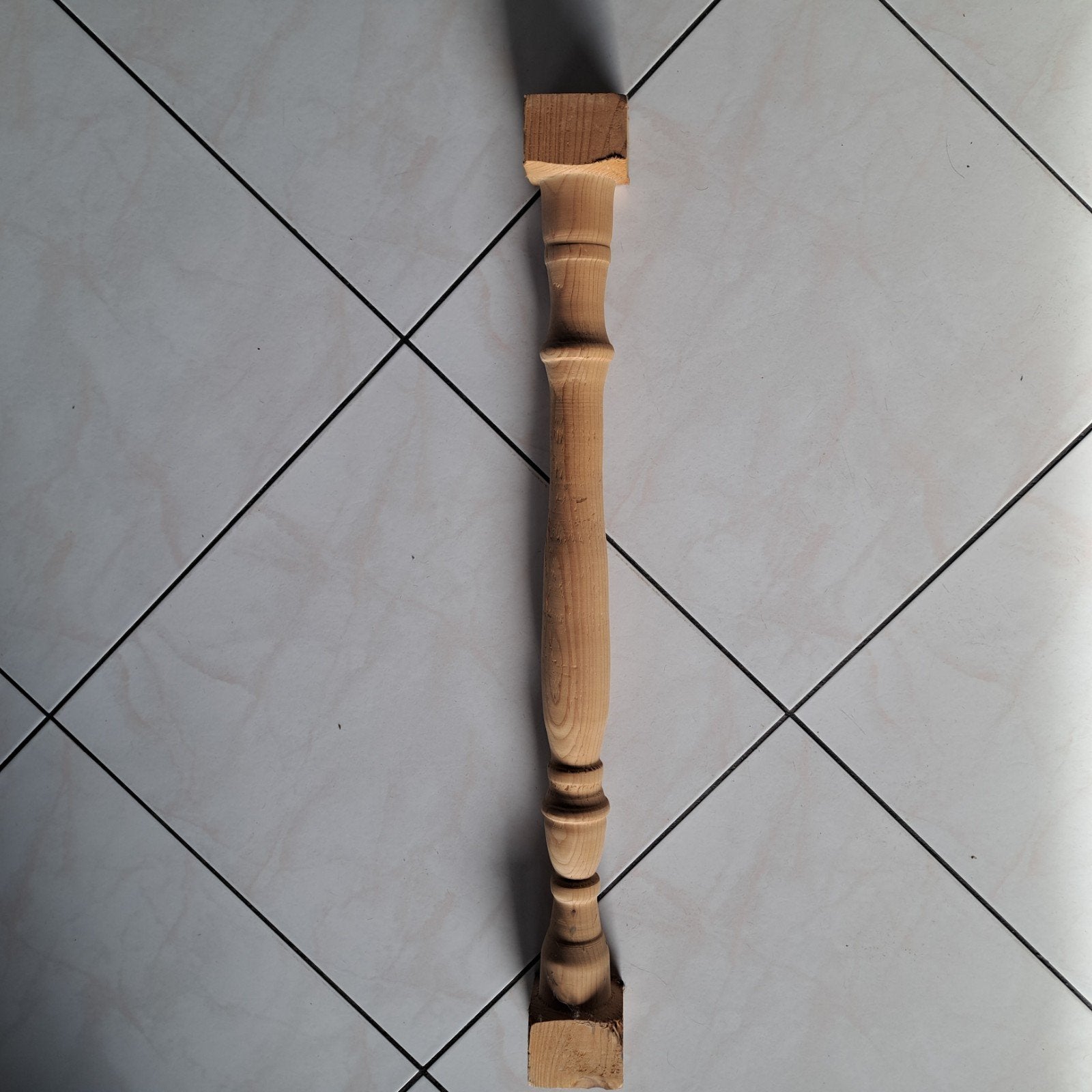 Gedraaide houten balusters / spijlen, Doe-het-zelf en Verbouw, Gebruikt, Overige typen, Ophalen of Verzenden, 50 mm of meer