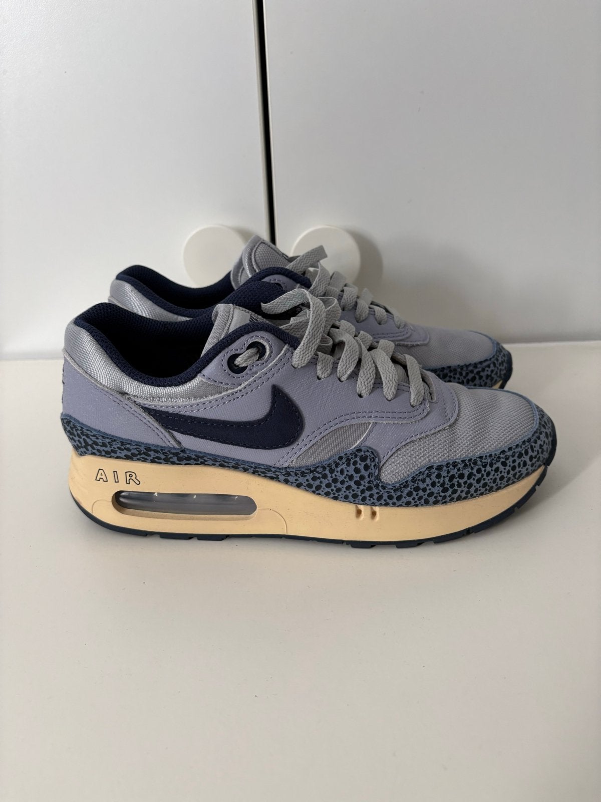 Nike Air Max 1 maat 38, Blauw, Sportschoenen, Ophalen of Verzenden, Zo goed als nieuw