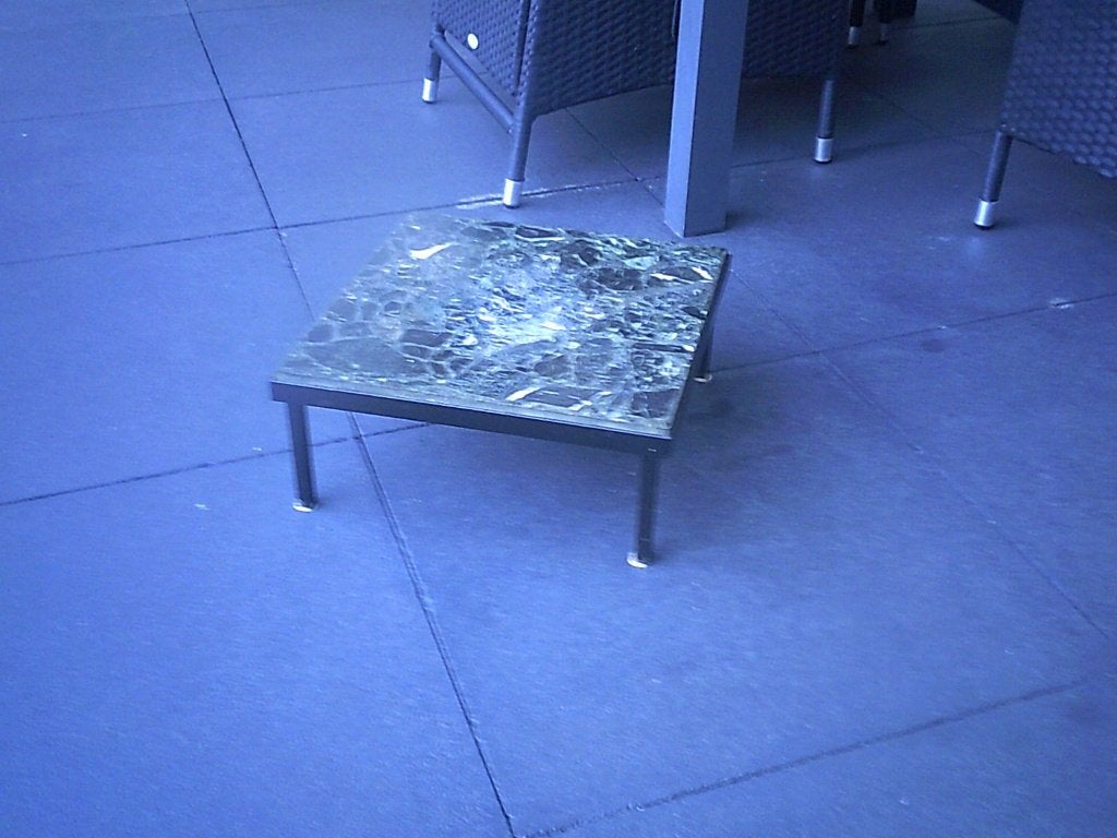 te koop klein tafeltje metaal steen, Ophalen, Minder dan 50 cm, Vierkant, Minder dan 50 cm