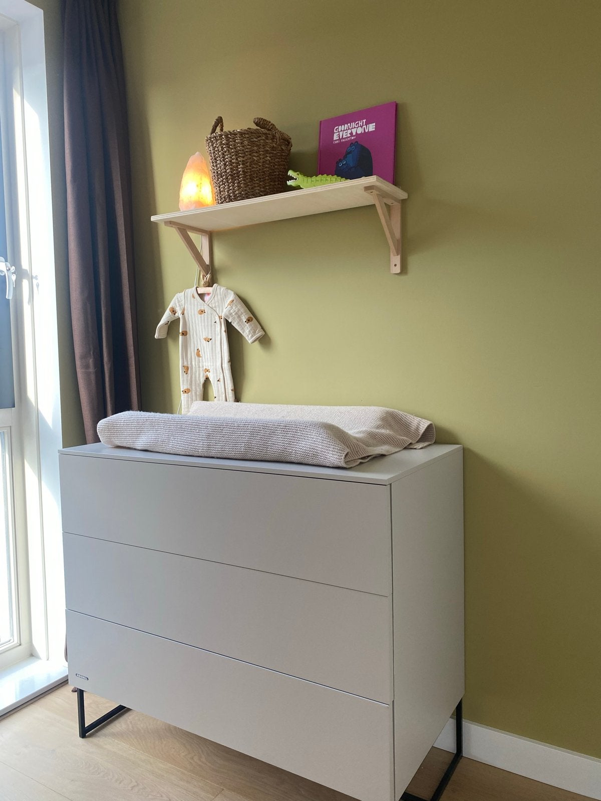 Kidsmill Intense II Commode 3L Mat Oatmeal - Zwart, Kinderen en Baby's, Kinderkamer | Commodes en Kasten, Ophalen, 50 tot 70 cm