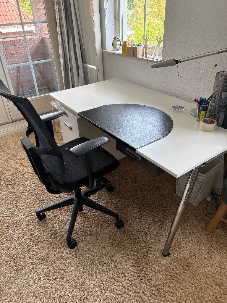 bureau, Ophalen, 160 cm, Gebruikt, Hout