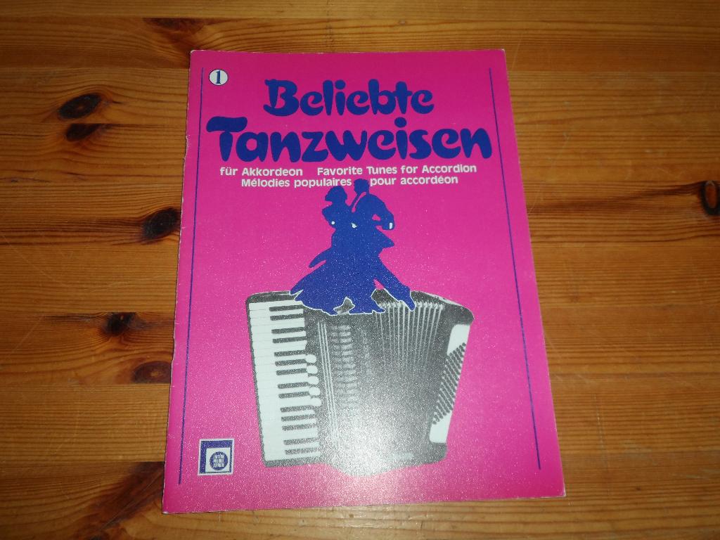 Beliebte tanzweisen fur akkordeon - carlo brunner, Ophalen of Verzenden, Zo goed als nieuw, Artiest of Componist, Populair