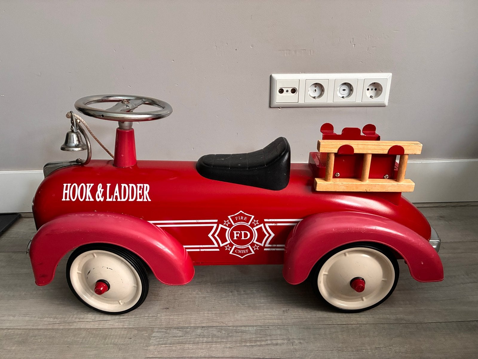 Brandweerauto (hook and ladder) om op te rijden, Ophalen, Gebruikt