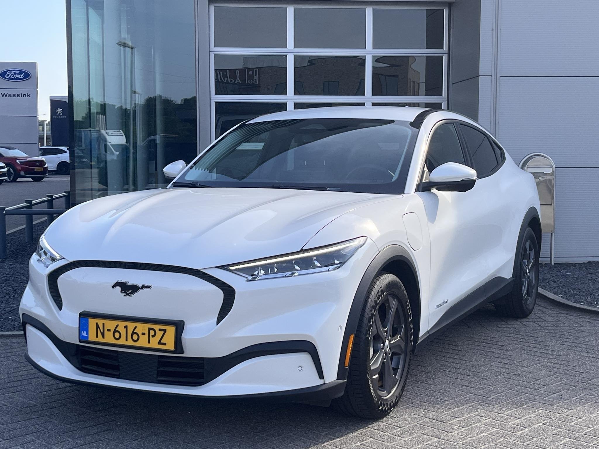 Ford Mustang Mach-E 75kWh 258pk I SOH 92,5% | Navigatie I Le, Auto's, Ford, Automaat, Gebruikt, Automatische klimaatregeling, 40 min