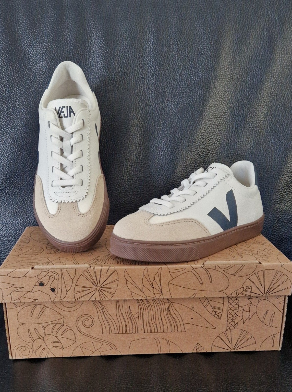 Kinder VEJA Sneackers, Kinderen en Baby's, Ophalen of Verzenden, Jongen of Meisje, Sportschoenen, Zo goed als nieuw