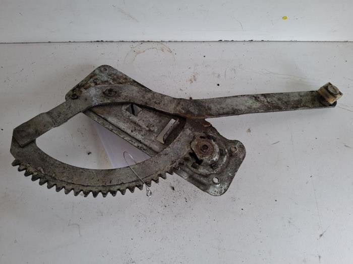 Ruitmechaniek 4Deurs rechts-voor van een Alfa Romeo Giulia, Gebruikt, -, Verzenden, -