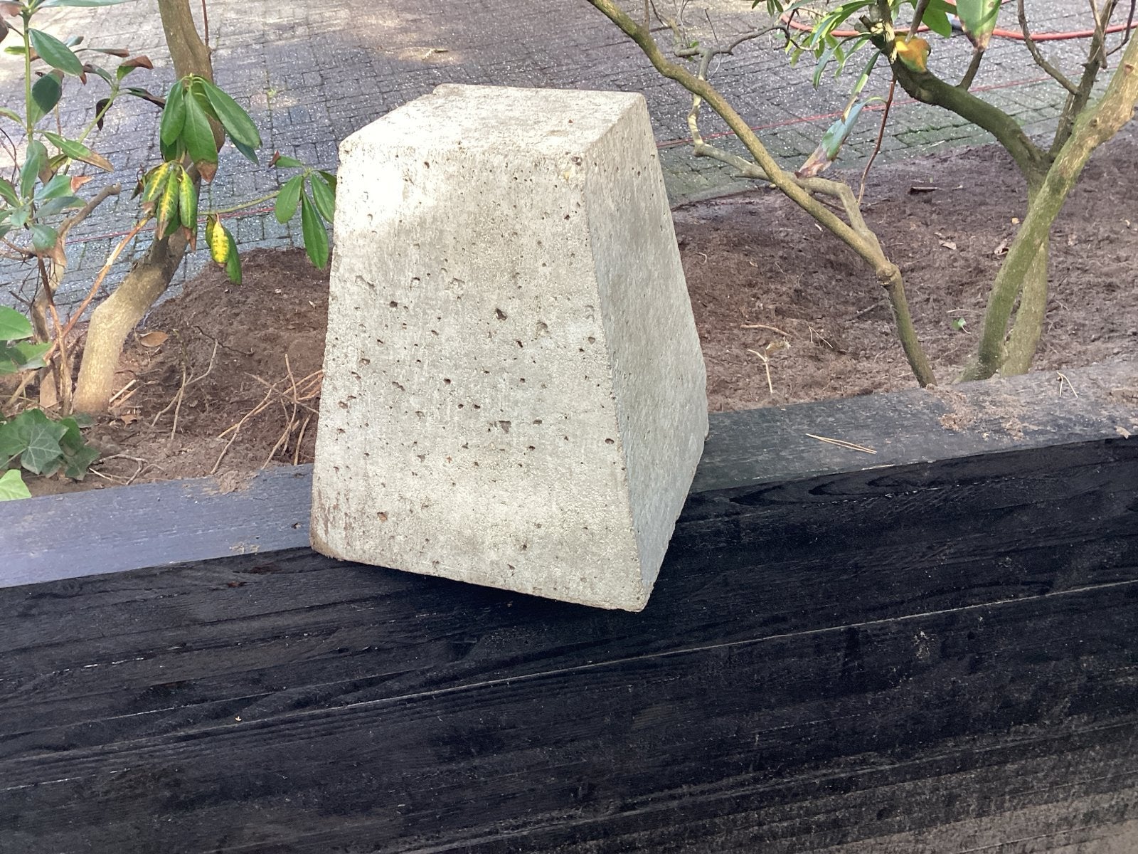 Betonnen blok - Ideaal voor diverse toepassingen 2stuks, Ophalen, Zo goed als nieuw, Minder dan 180 cm, Overige typen