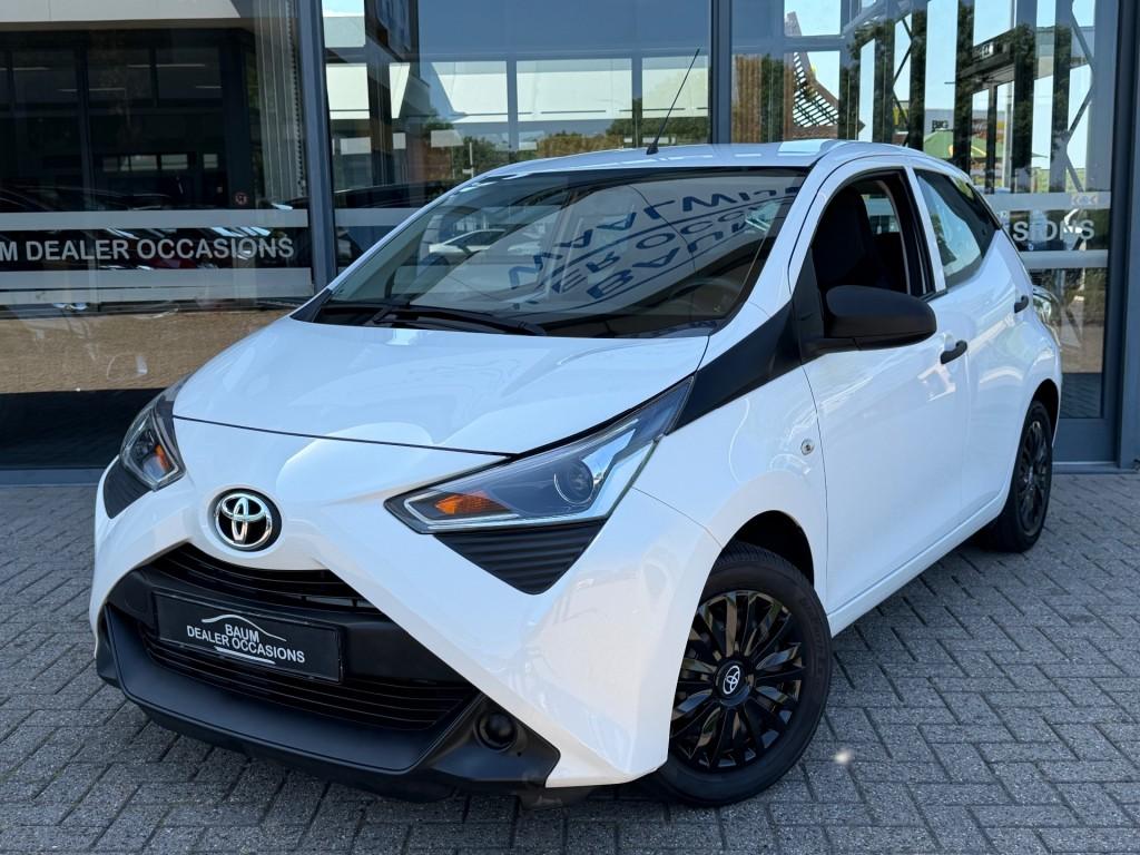 Toyota AYGO 1.0 VVT-I X-FUN AIRCO, Start-stop-systeem, Gebruikt, Euro 6, 4 stoelen