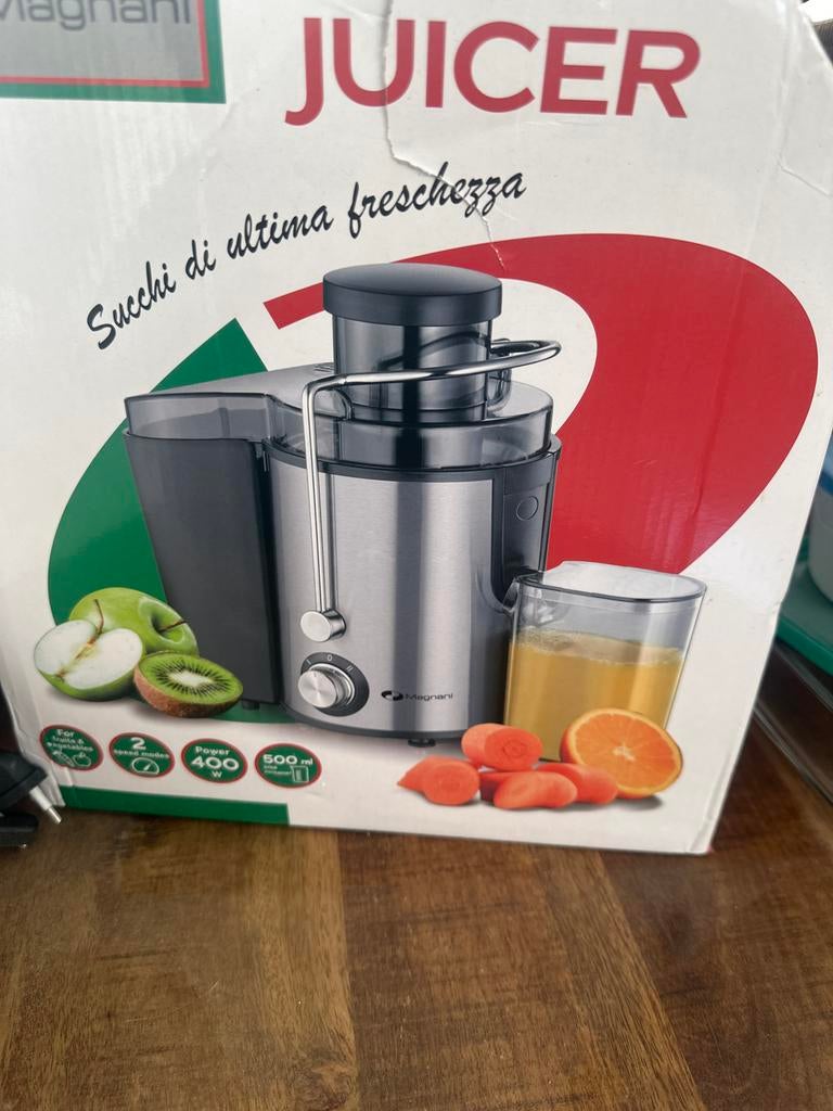 Magnani Sapcentrifuge Juicer ZGAN, Witgoed en Apparatuur, Juicers, Ophalen of Verzenden, Zo goed als nieuw, Elektrisch, Sapcentrifuge