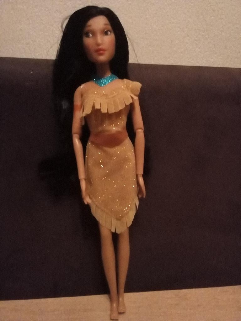 Disney - Pocahontas barbiepop - nieuw, Ophalen of Verzenden, Pocahontas of Kl. Zeemeermin, Nieuw, Overige typen