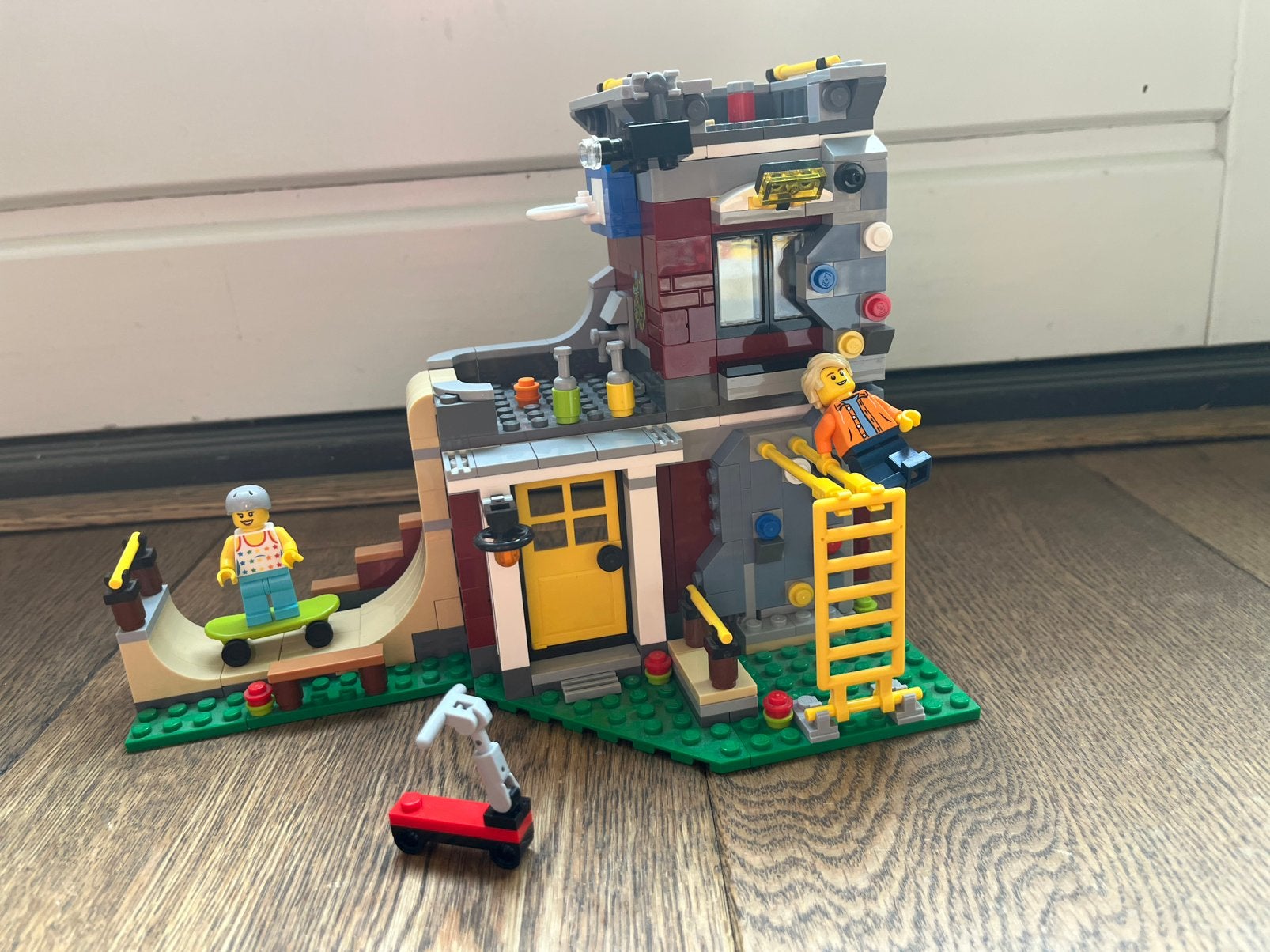 Lego creator skatehuis 31081, Ophalen of Verzenden, Zo goed als nieuw