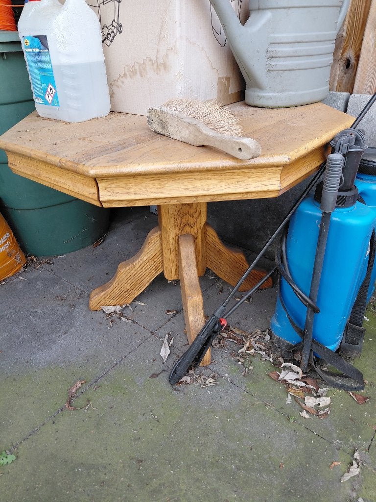Eiken tafel