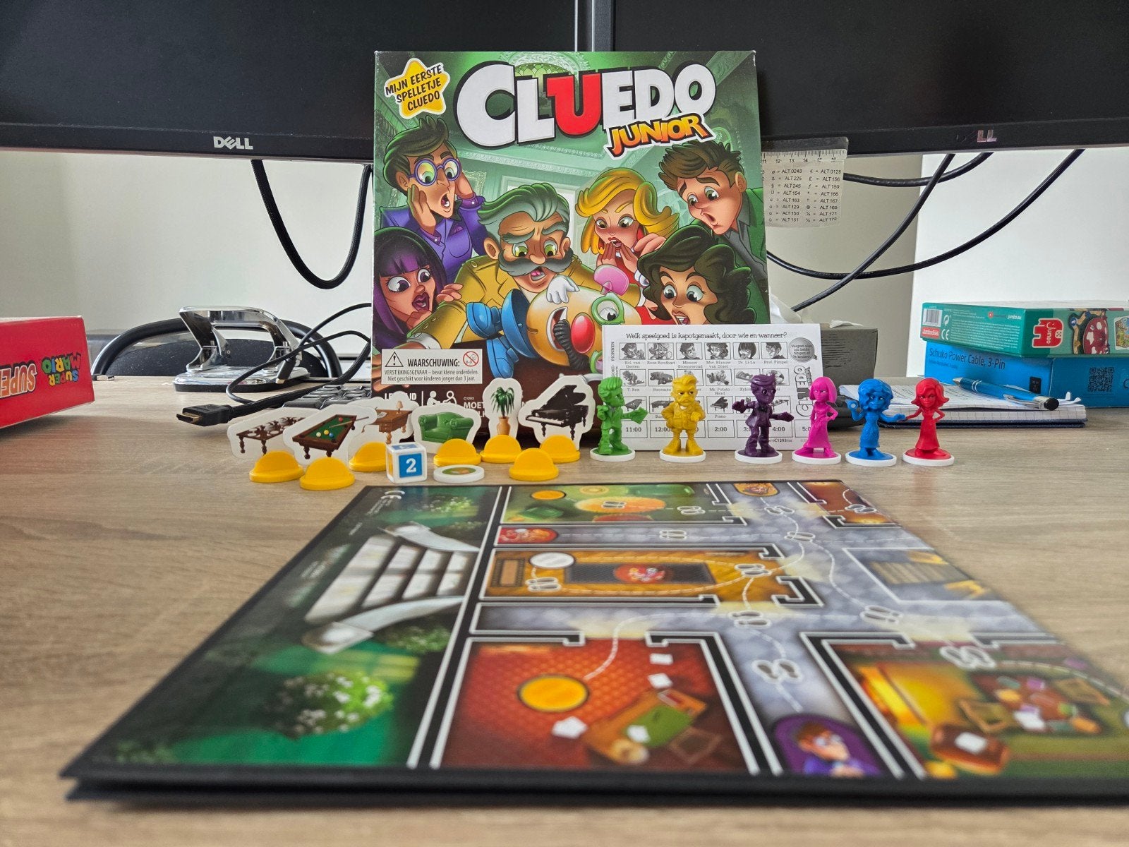 Cluedo Junior: Mijn Eerste Spelletje Cluedo, Drie of vier spelers, Ophalen of Verzenden, Zo goed als nieuw