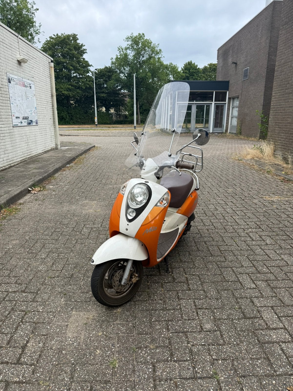 Sym mio 50cc, Fietsen en Brommers, Gebruikt, Benzine, Maximaal 25 km/u, Ophalen