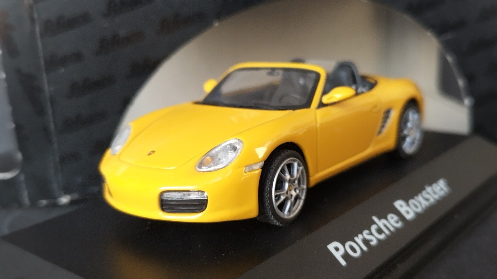 Porsche Boxster 987 geel 1:43 Schuco Pol, Auto, Verzenden, ., Nieuw