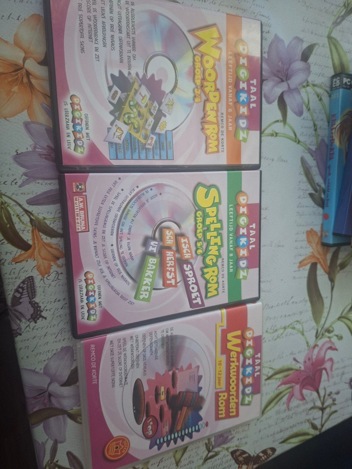 Spelling cd roms digikids, 1 speler, Ophalen of Verzenden, Zo goed als nieuw, Vanaf 3 jaar