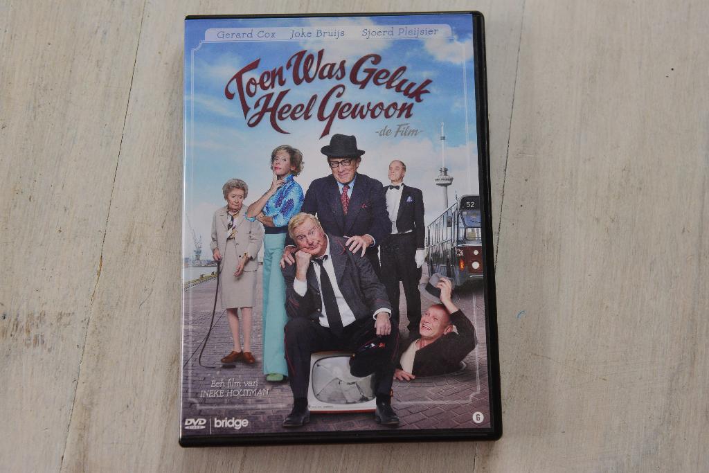 TOEN WAS GELUK HEEL GEWOON = De Film oa met Gerard Cox, Alle leeftijden, Verzenden, Zo goed als nieuw, Komedie