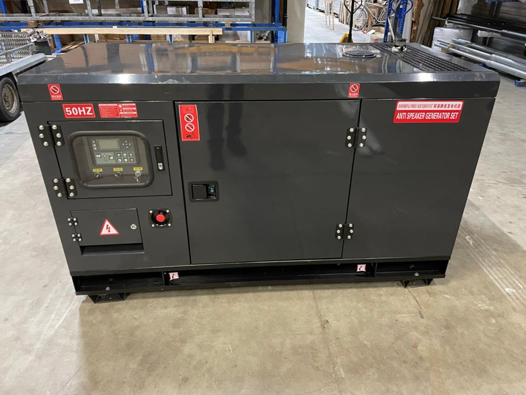 Nieuwe 25 kVA Diesel Aggregaat - Direct Leverbaar, Ophalen, Elektrisch startend, Dieselolie, Nieuw