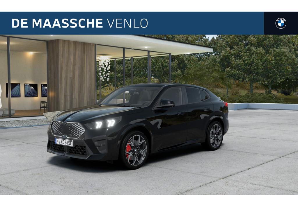 BMW iX2 eDrive20 M Sport / Panoramadak / Trekhaak / Sportsto, Auto's, BMW, Bedrijf, Te koop, iX2, Alarm, Bochtverlichting, Digitale radio-ontvangst