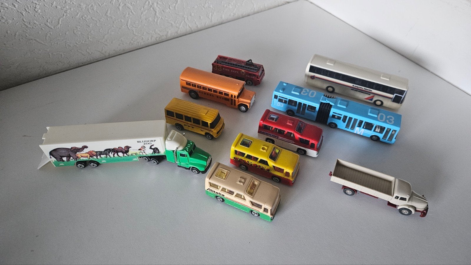 10 stuks 1/ 87 voertuigen. voor bij de trein baan, Ophalen of Verzenden, Gelijkstroom of Wisselstroom, Brug, Tunnel of Gebouw