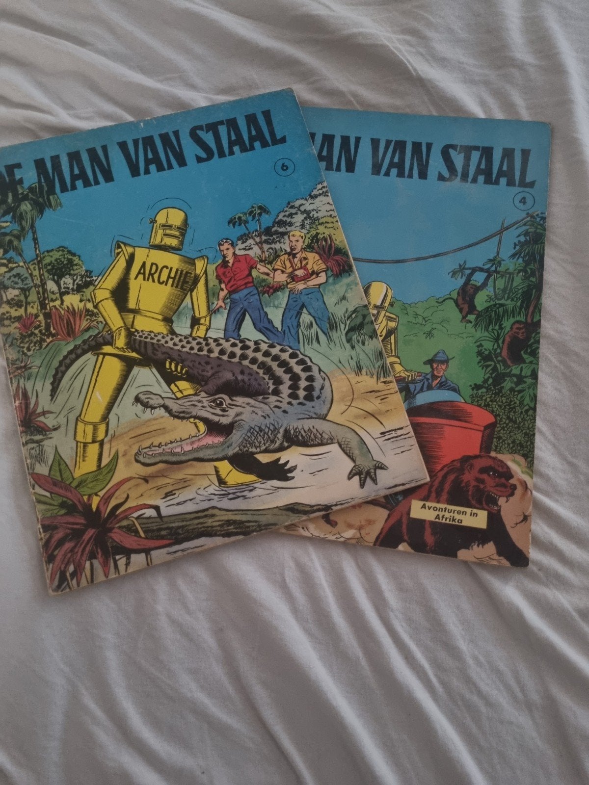 De Man van Staal - Archie (nummers 4 en 6), Boeken, Stripboeken, Meerdere stripboeken, Ophalen of Verzenden, Gelezen, Onbekend