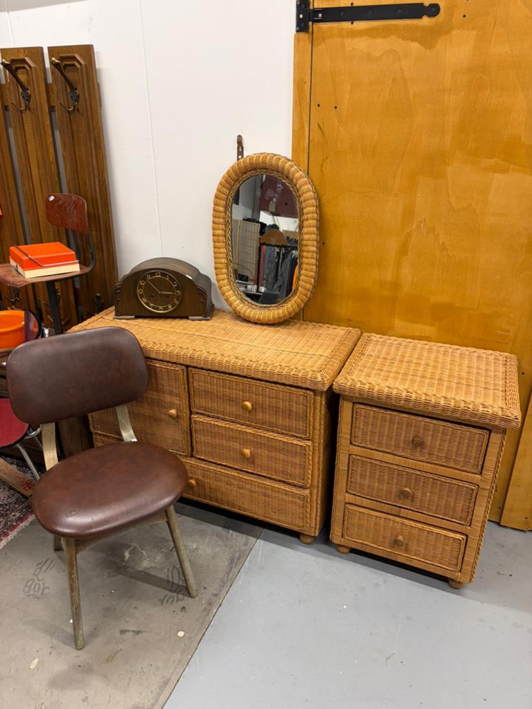 Rieten rotan kastjes, dressoir, uniek vintage rotan, Ophalen, Overige materialen, 50 tot 100 cm, Zo goed als nieuw