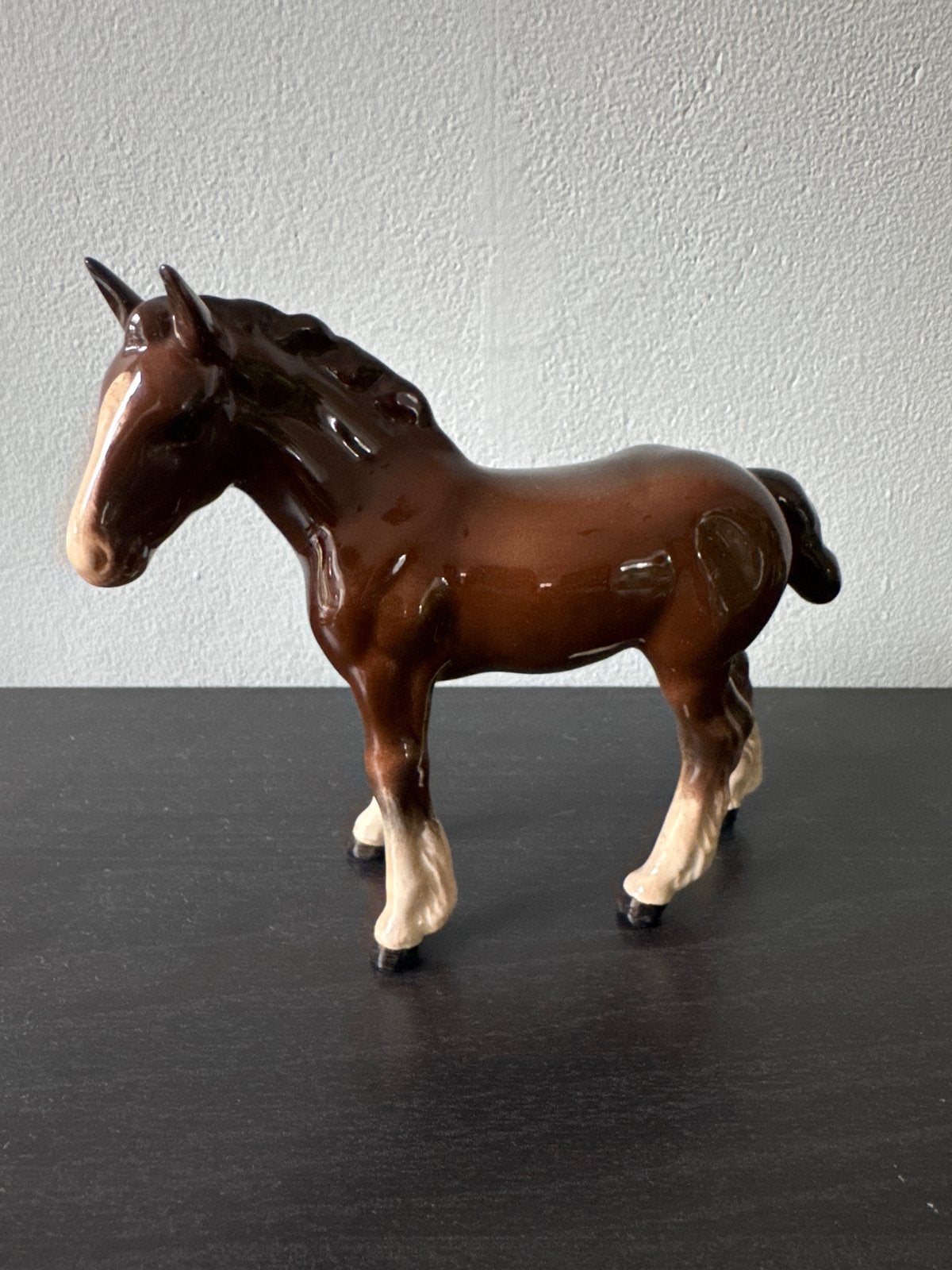 Beswick England Paard Beeldje - 13 cm - Nieuwstaat, Ophalen of Verzenden, Zo goed als nieuw, Paard, Beeldje of Figuurtje